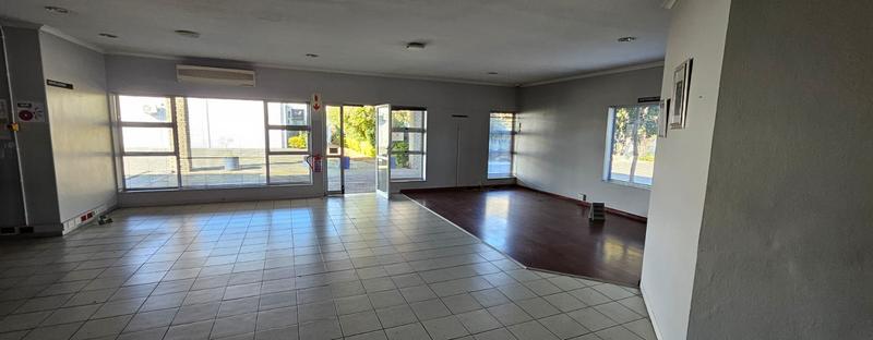 To Let Commercial Property for Rent in Worcester Western Cape
